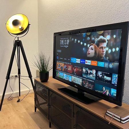 Modernes Haus Fuer 7 Gaeste 90M2 Tv Netflix Wlan Momlingen Ngoại thất bức ảnh