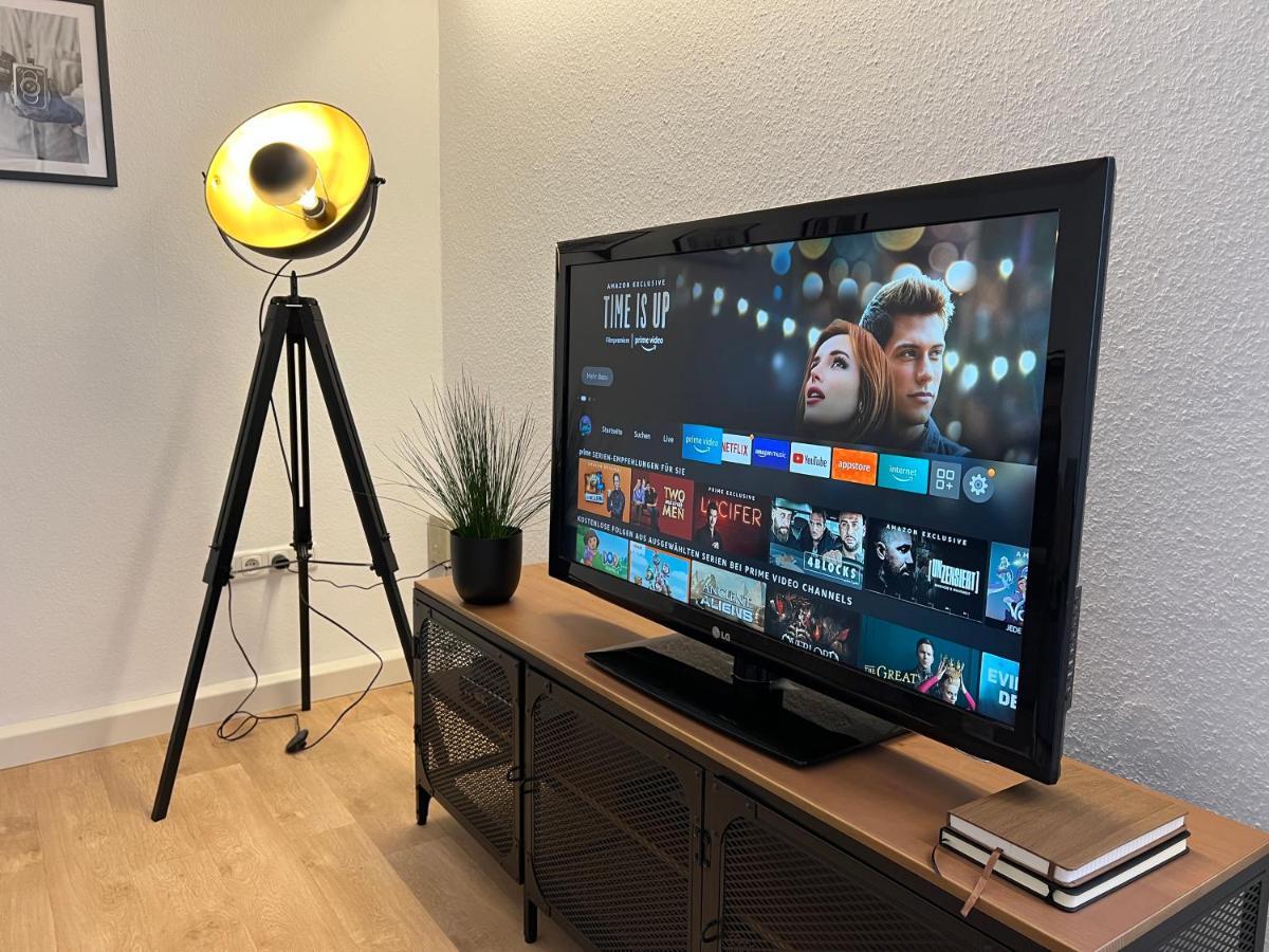 Modernes Haus Fuer 7 Gaeste 90M2 Tv Netflix Wlan Momlingen Ngoại thất bức ảnh